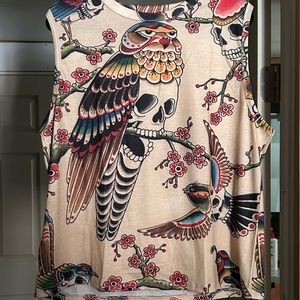 Women’s crew neck tank top